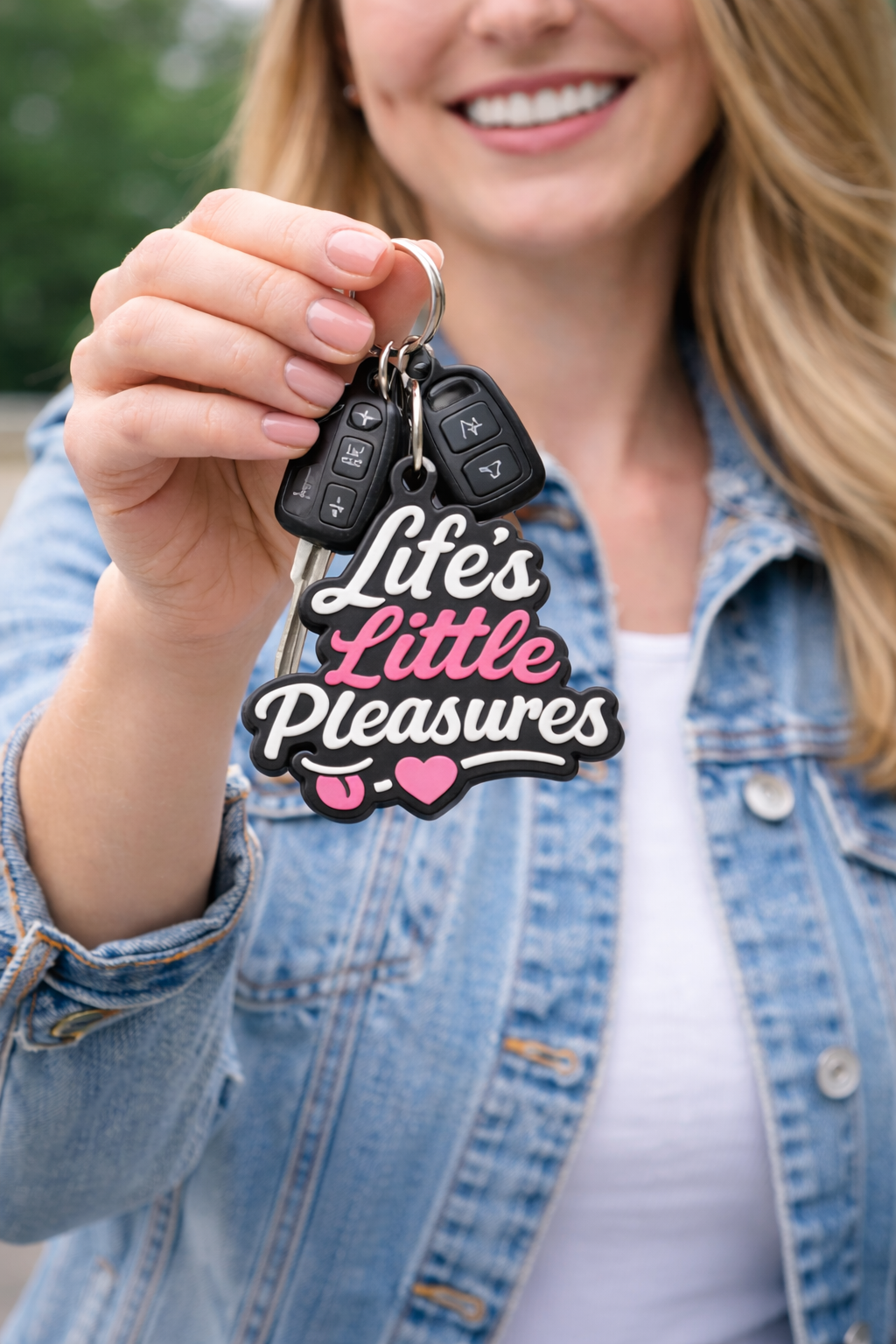 Life's Little Pleasures Keychain - Motivational Quote Key Ring with Heart Design | Premium PVC Keychain for Car, Bike & House Keys |Gift for Friends, Couples & Daily Inspiration
